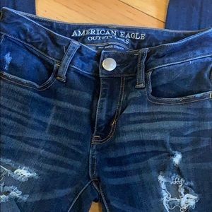 distressed dark wash jeggings